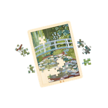 Puzzle "Brücke über einen Seerosenteich"