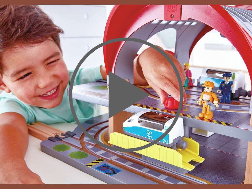 Großstadtbahnhof Großstadtbahnhof