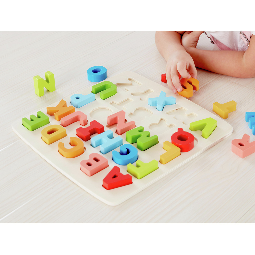 Puzzle mit Großbuchstaben  Puzzle mit Großbuchstaben