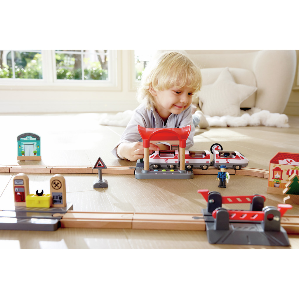 Record & Play Train Station Record & Play Train Station