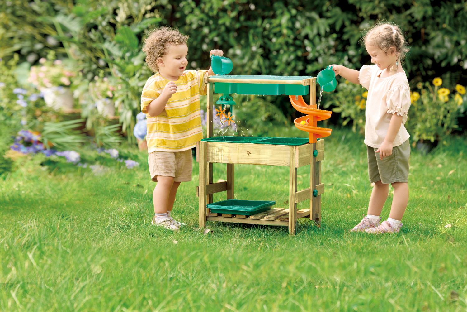 Outdoor Sand-, Matsch- & Wasserspieltisch