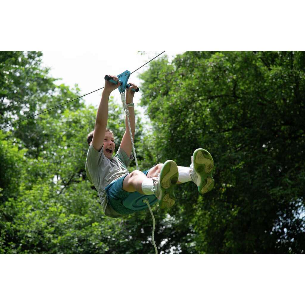 Seilrutsche mit Bremse (30 m + Schnellaufbau) Seilrutsche mit Bremse (30 m + Schnellaufbau)