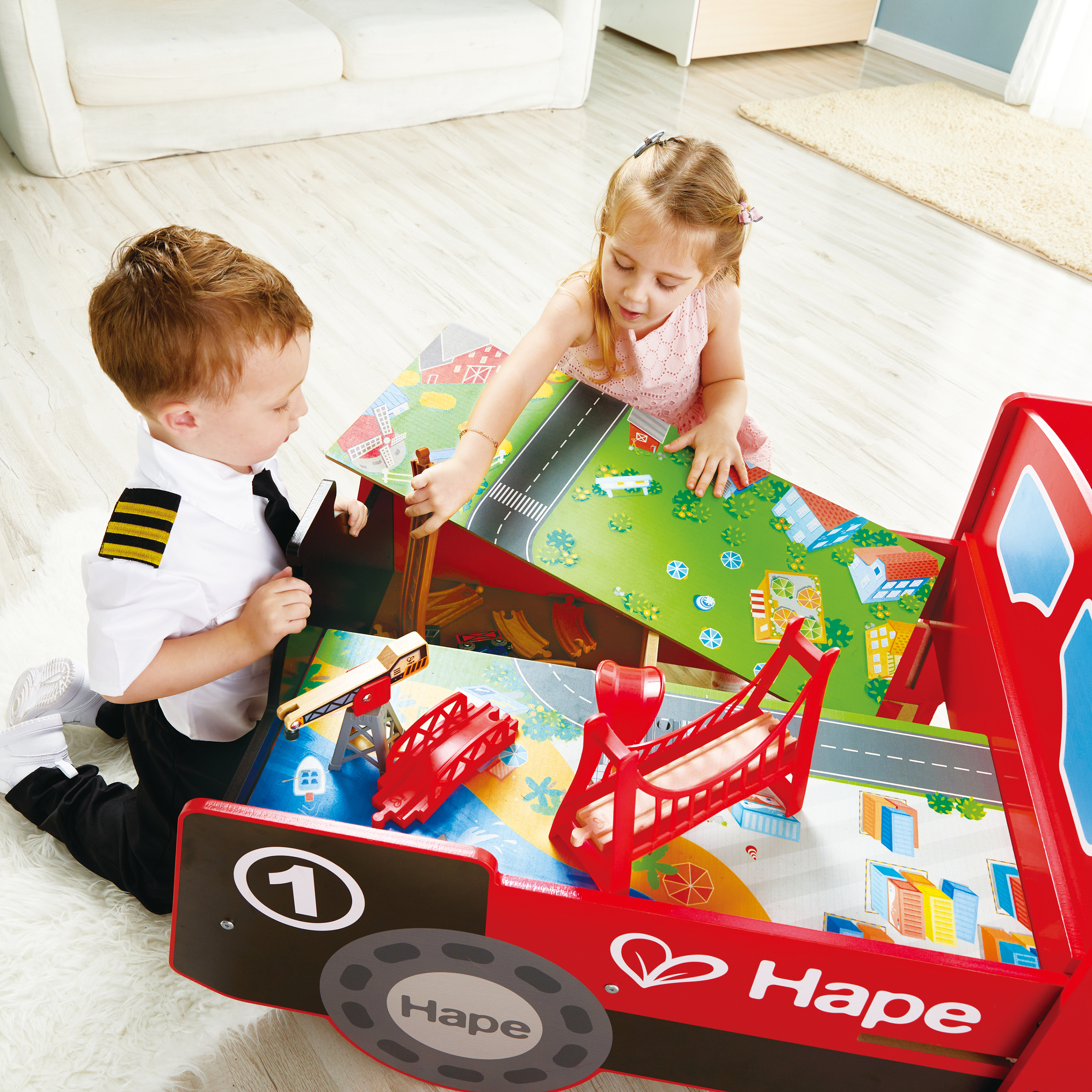 Aufklappbarer Eisenbahntisch