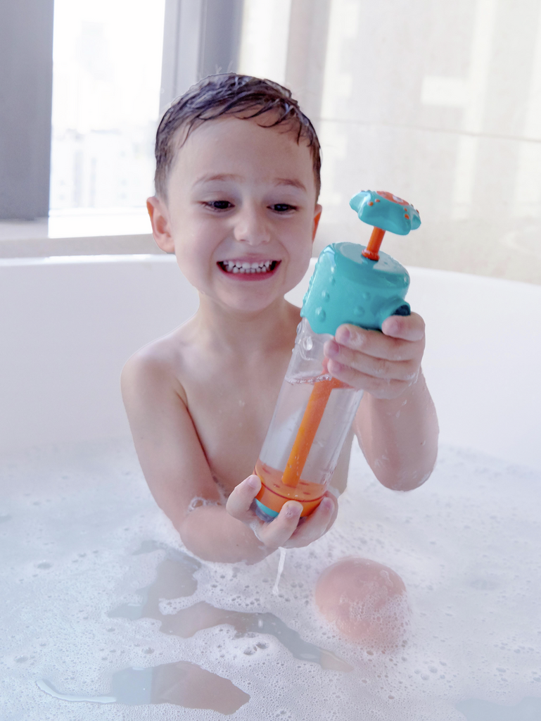 Fröhliche Badepumpe Fröhliche Badepumpe