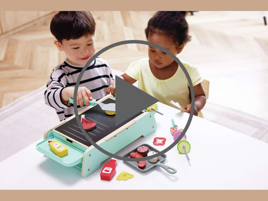 Grill mit gusseiserner Pfanne Grill mit gusseiserner Pfanne