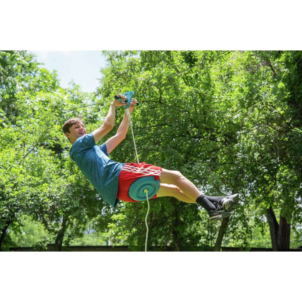 Seilrutsche mit Bremse (30 m + Schnellaufbau) Seilrutsche mit Bremse (30 m + Schnellaufbau)