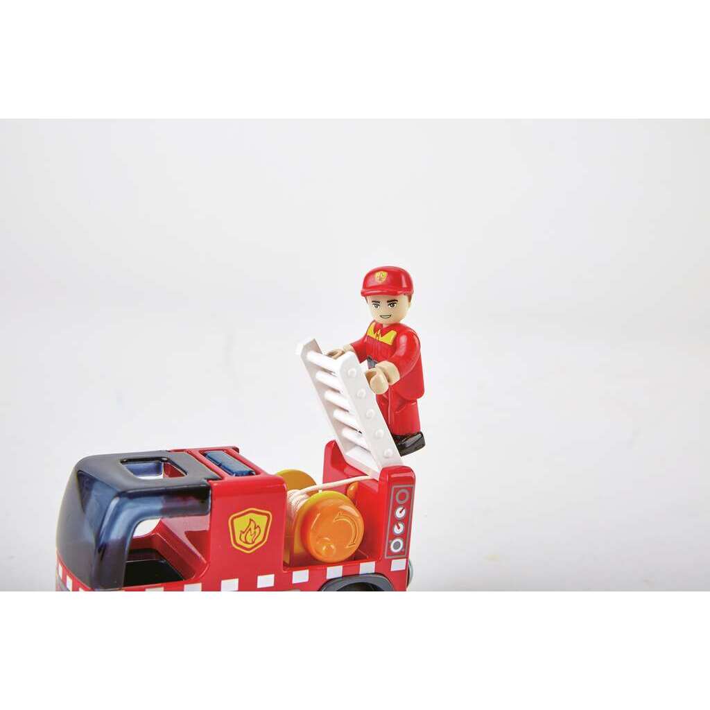 Feuerwehrauto mit Sirene  Feuerwehrauto mit Sirene