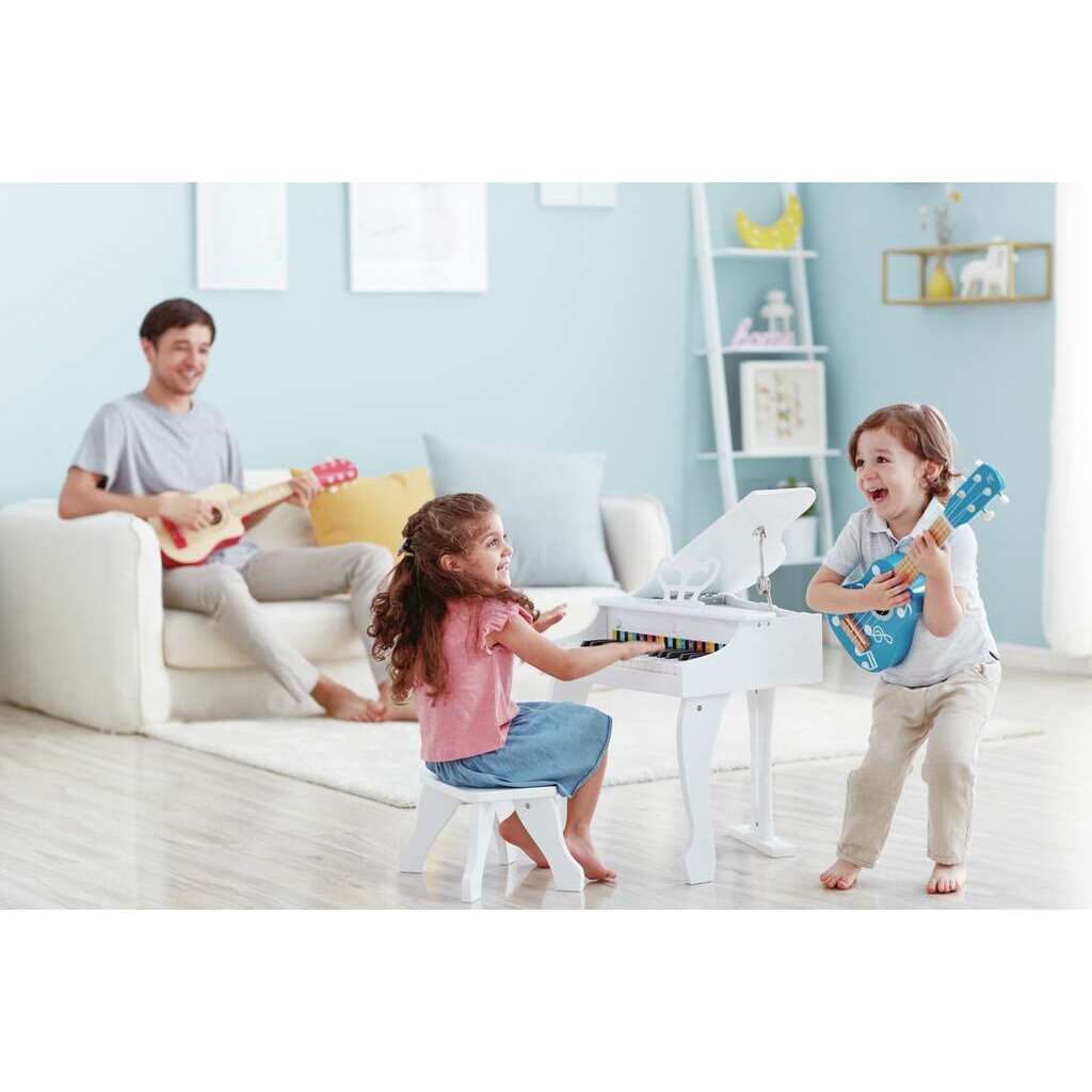 Luxusflügel, weiß Luxusflügel, weiß