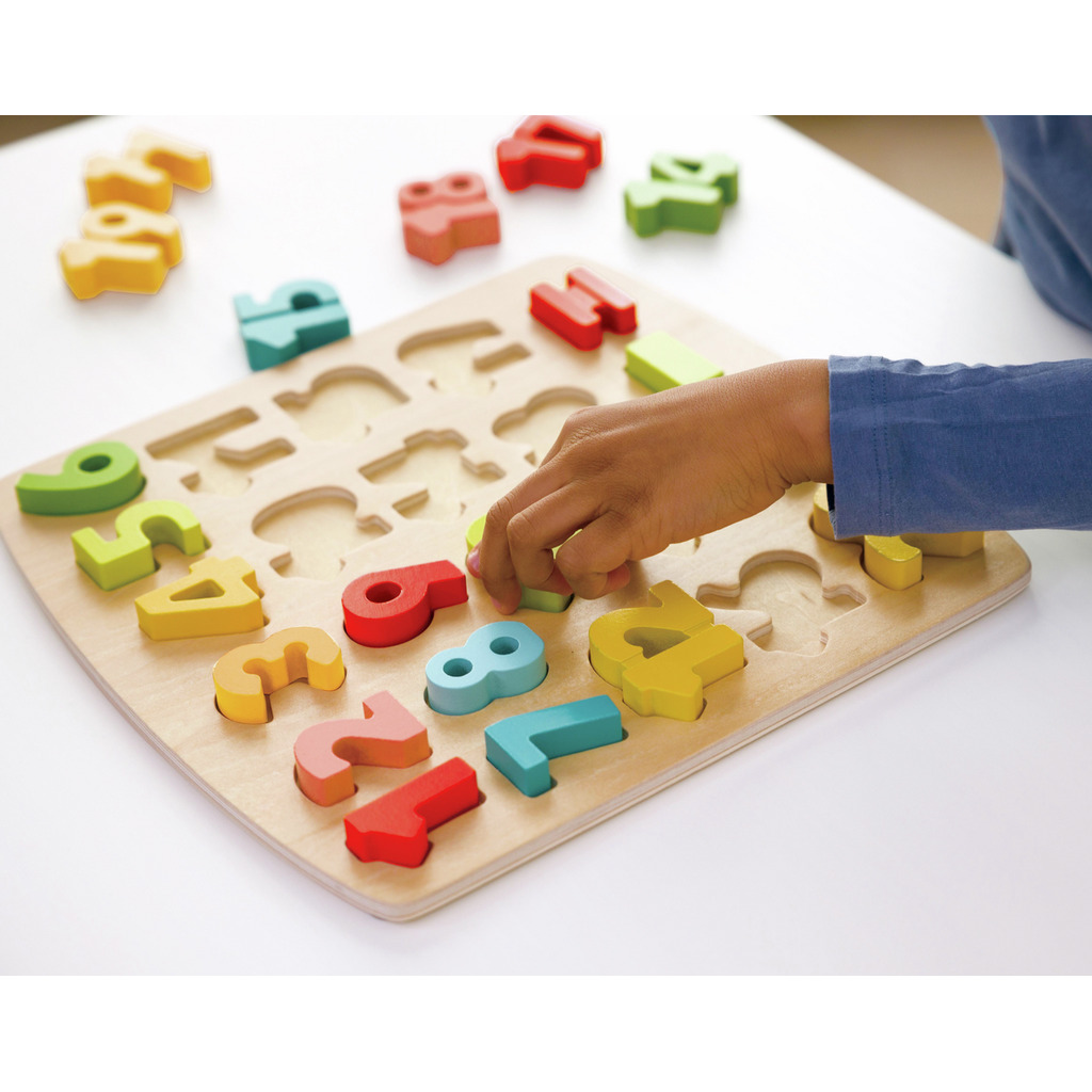 Puzzle mit Zahlen und Rechensymbolen Puzzle mit Zahlen und Rechensymbolen