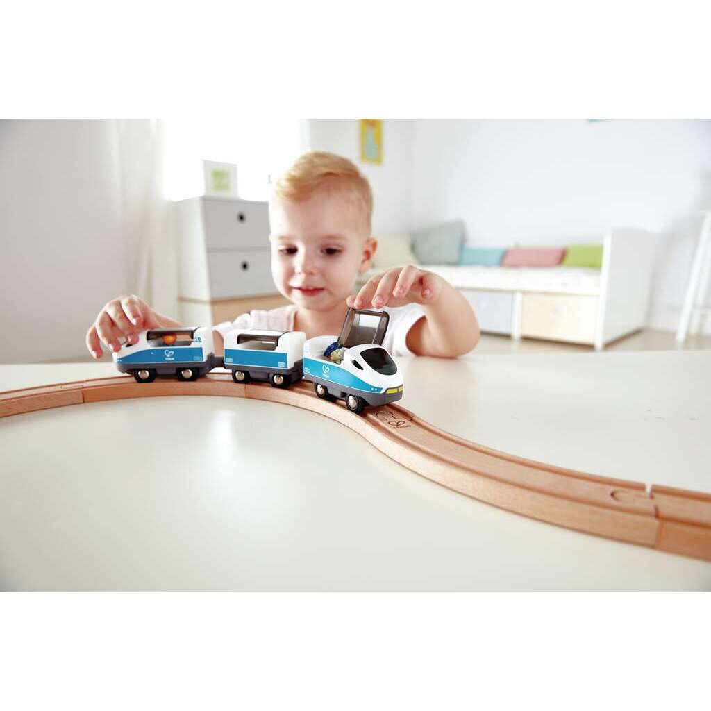 Figure of 8 Safety Set (DE;AT;IT) Figure of 8 Safety Set (DE;AT;IT)